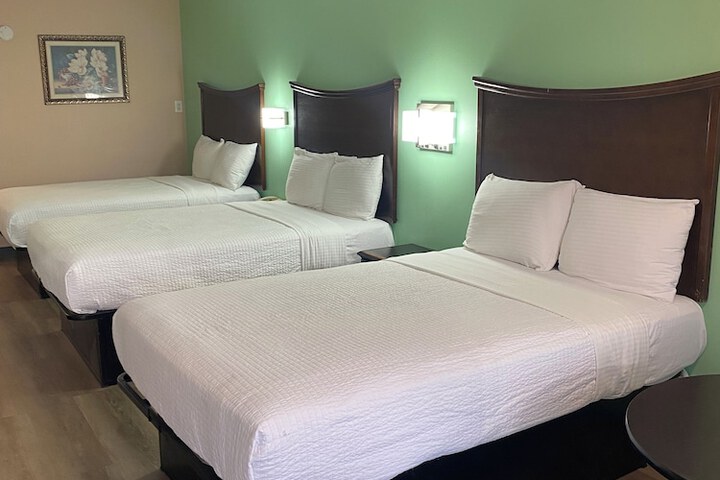 Room 6 of 23