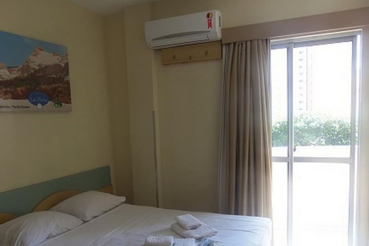 Room 18 of 80