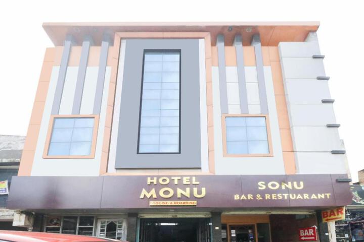 SPOT ON 48499 Hotel Monu