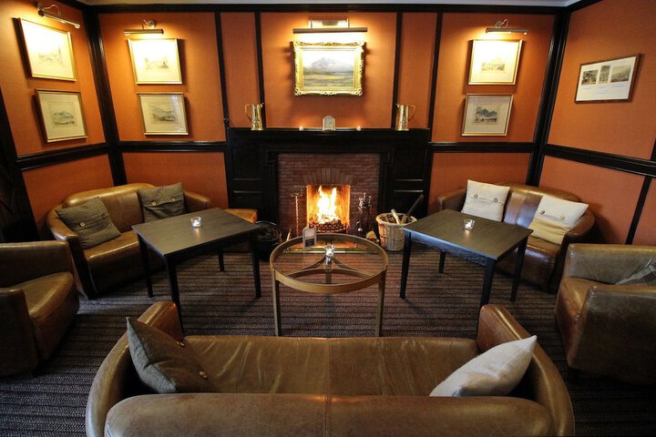 Lounge 85 of 117