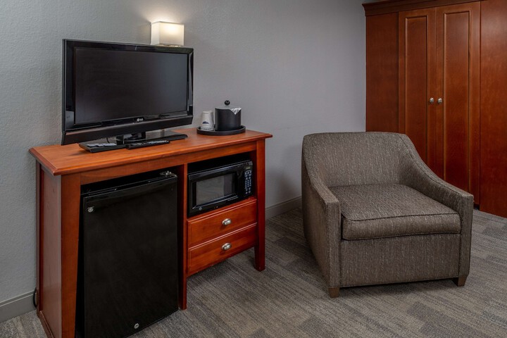 1 King Bed with Refrigerator, Microwave (1 of 10)