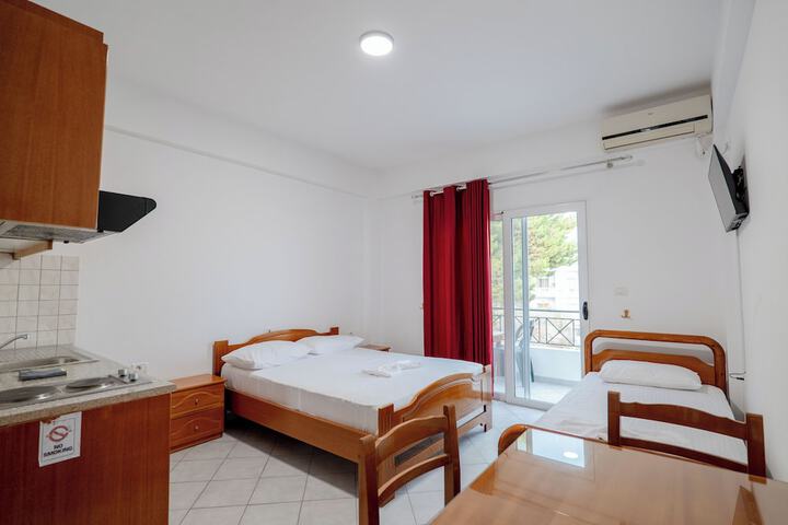Room 46 of 81