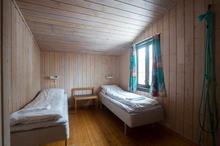 Room 4 of 45