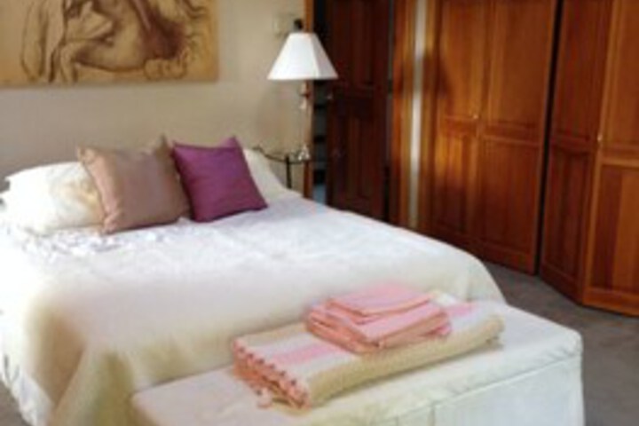 Room 14 of 18