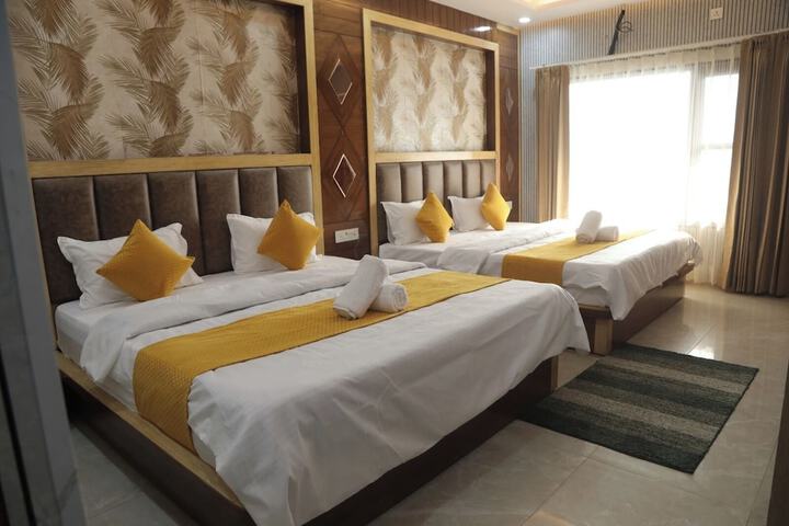 Room 18 of 40