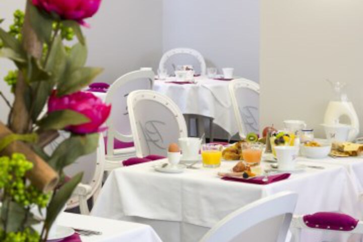 Breakfast/Coffee Service 62 of 86