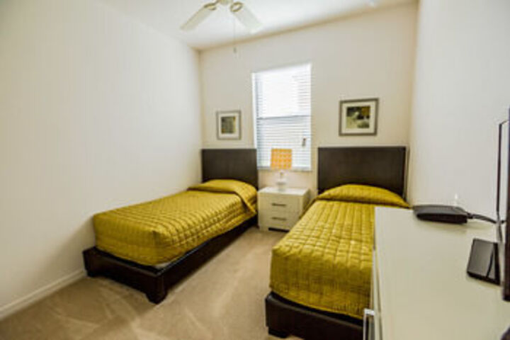 Room 25 of 105