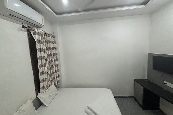 Room 20 of 63