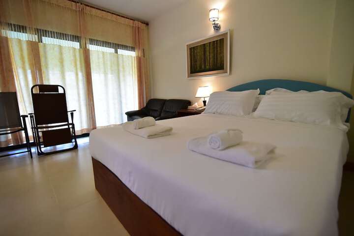 Room 21 of 62