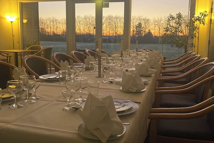 Dining 13 of 19