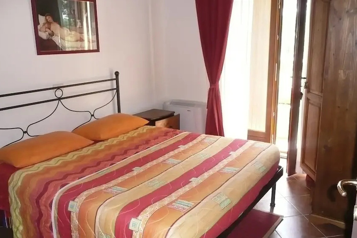 Room 3 of 11