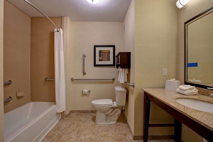 Room 17 of 45