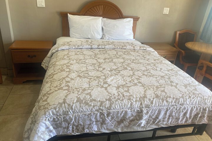 Room 9 of 60