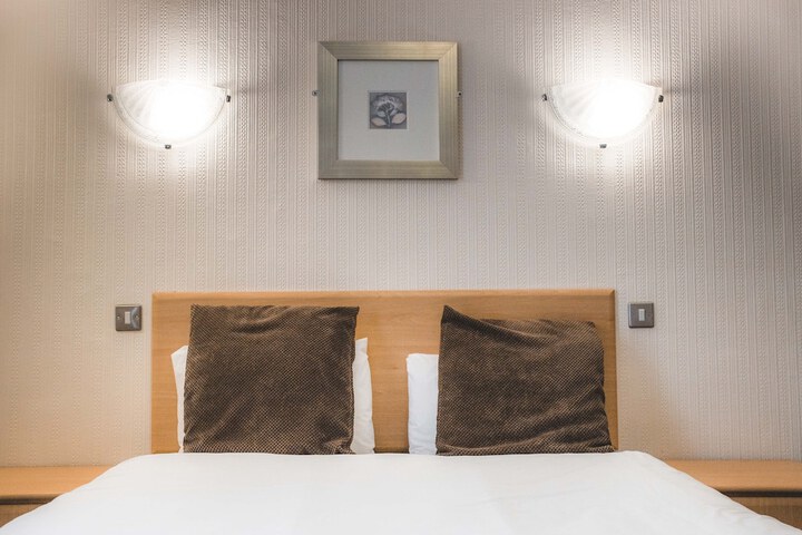 Room 8 of 39