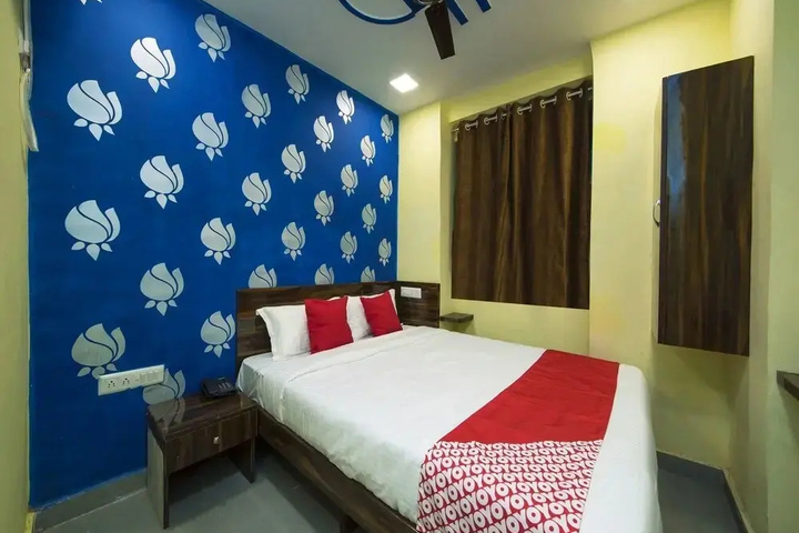 Room 3 of 13