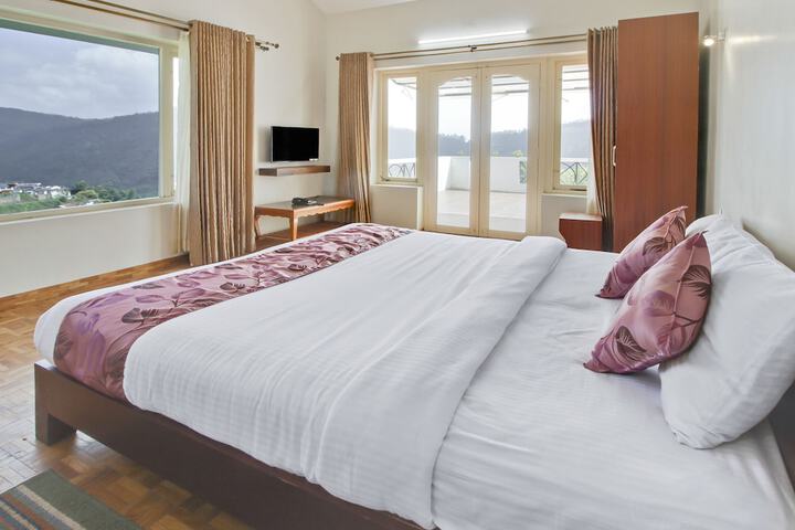 Room 20 of 28