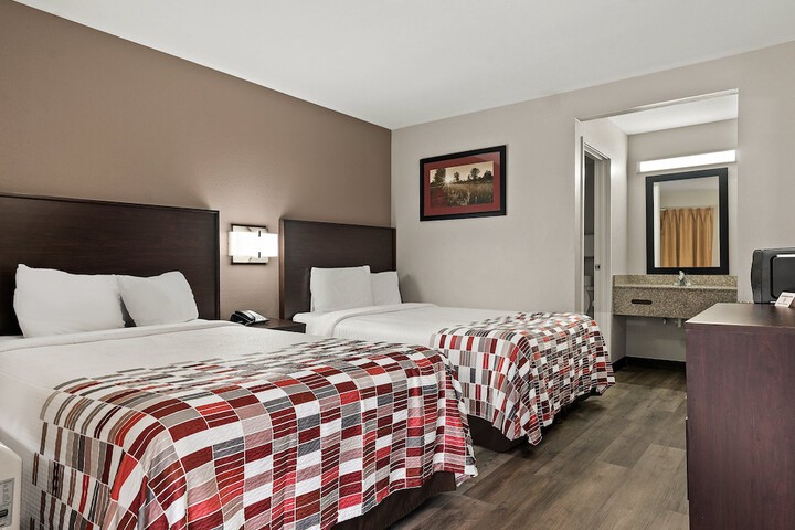 Deluxe 2 Double Beds (5 of 8)
