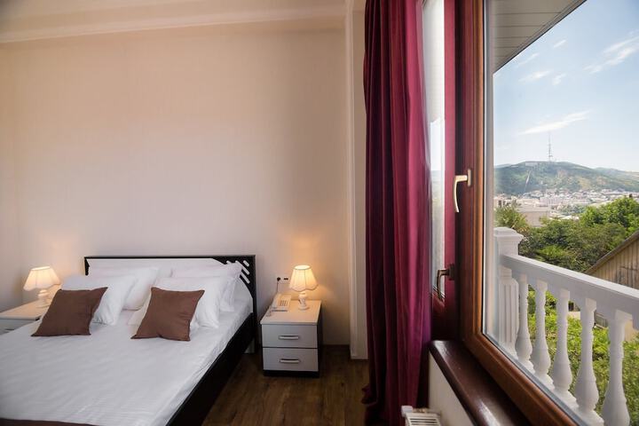 Room 20 of 68