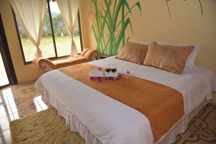 Room 4 of 27