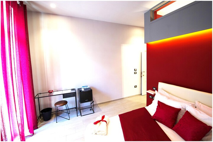 Room 2 of 7