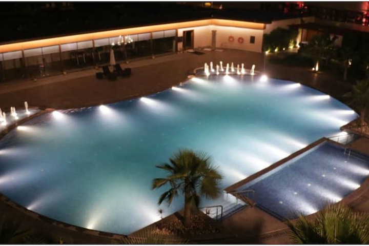 Pool 38 of 73