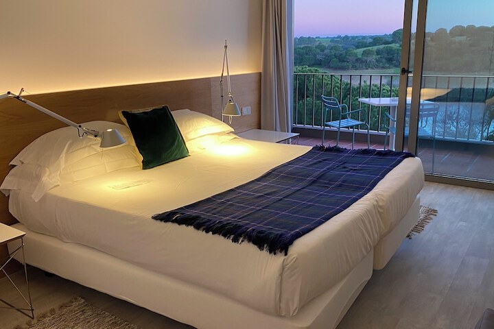 Room 9 of 69