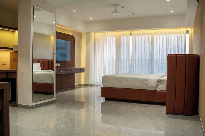 Room 5 of 31