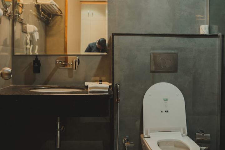 Room 18 of 23