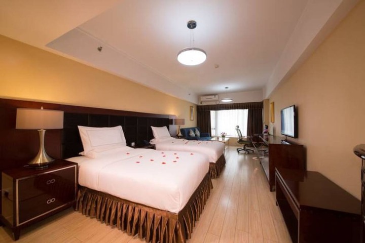 Room 18 of 32