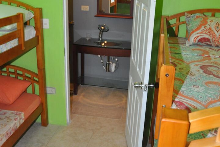 Room 7 of 96