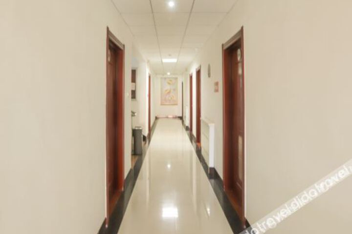 Hotel Interior 16 of 39