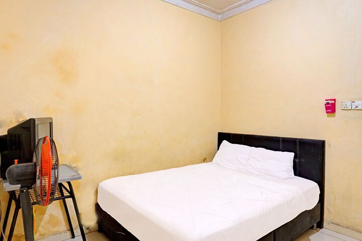 Room 10 of 27