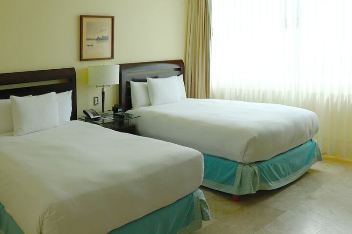 Room 8 of 89