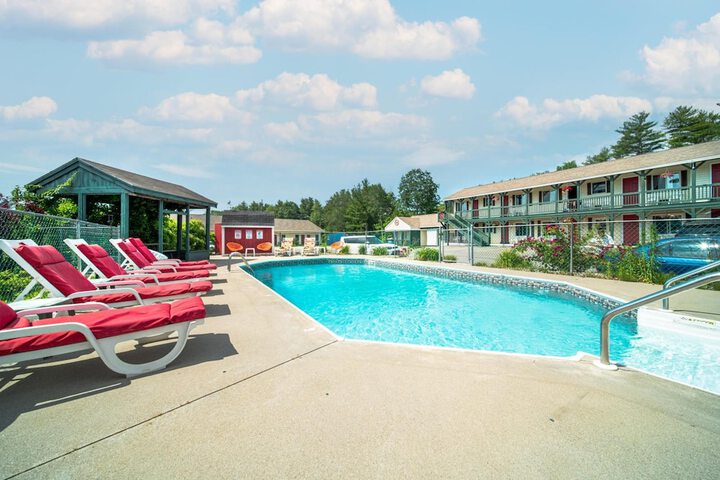 Pool 42 of 53