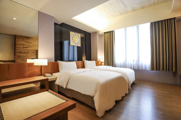 Room 37 of 70