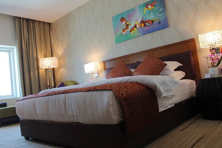 Room 10 of 47