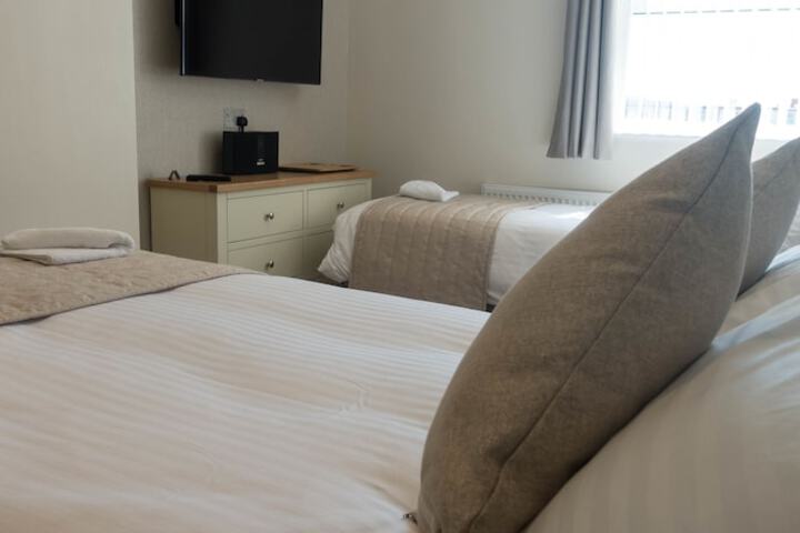Room 10 of 79