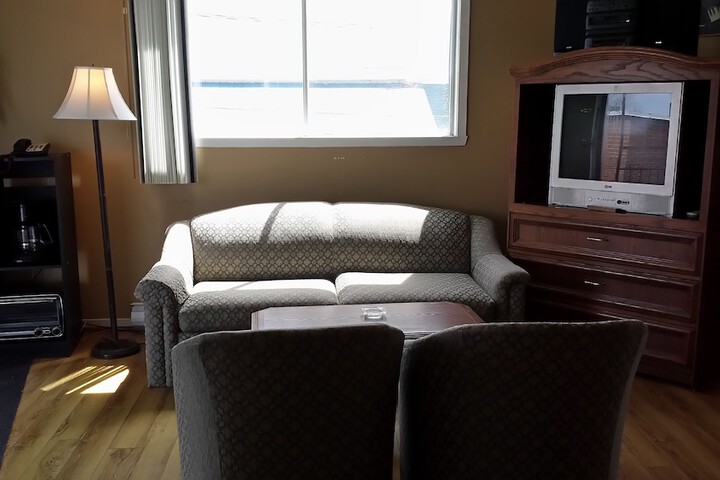 Room 30 of 53