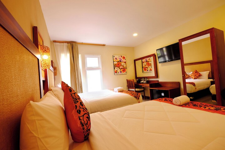 Room 15 of 77