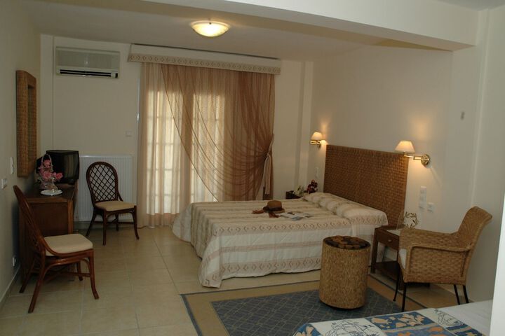 Room 11 of 31