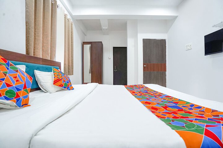 Room 11 of 29