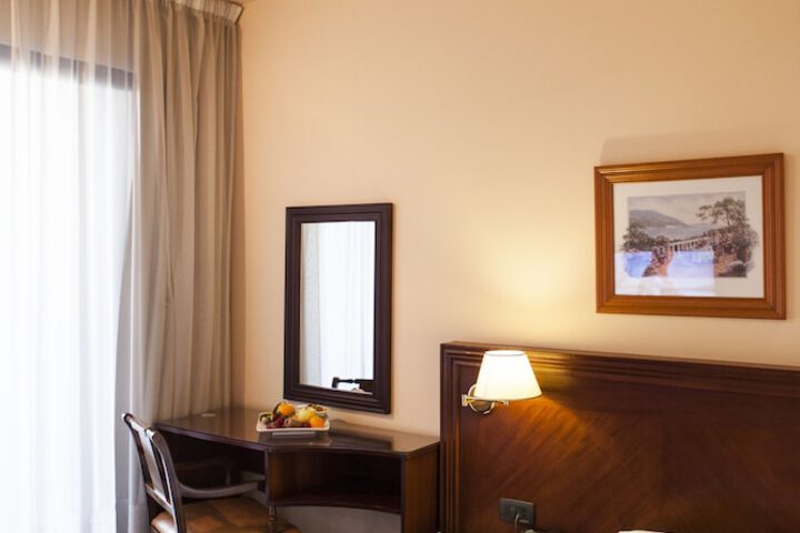 Room 18 of 53