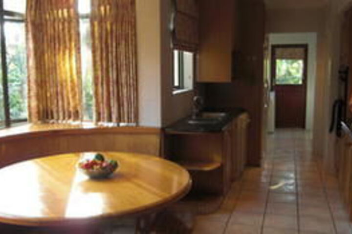 Room 2 of 6