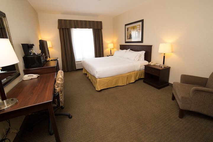Room 25 of 74