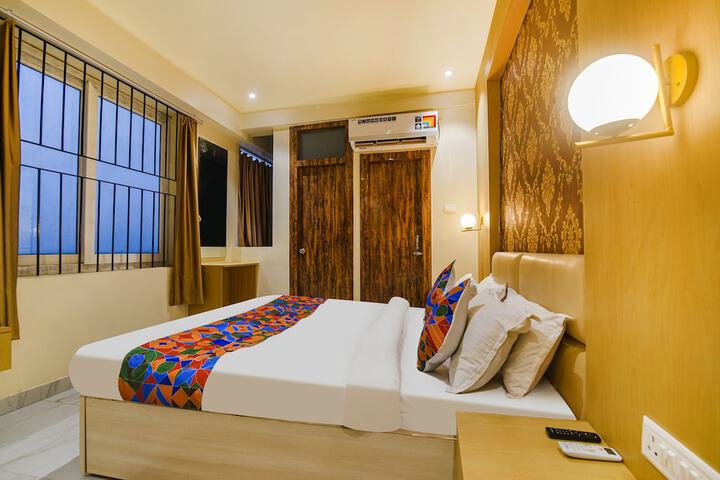 Room 8 of 25