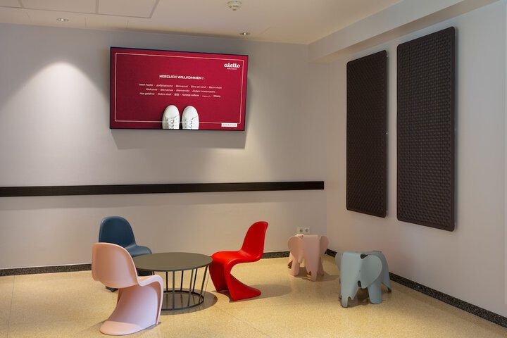Hotel Lobby