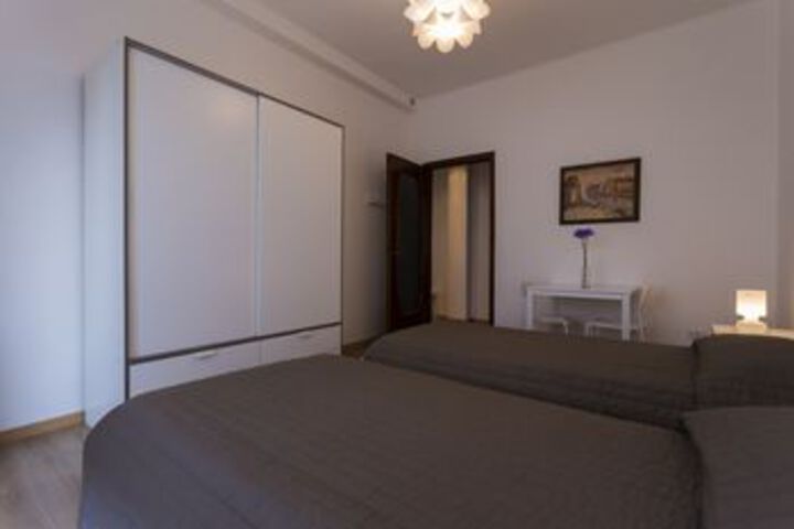 Room 9 of 24