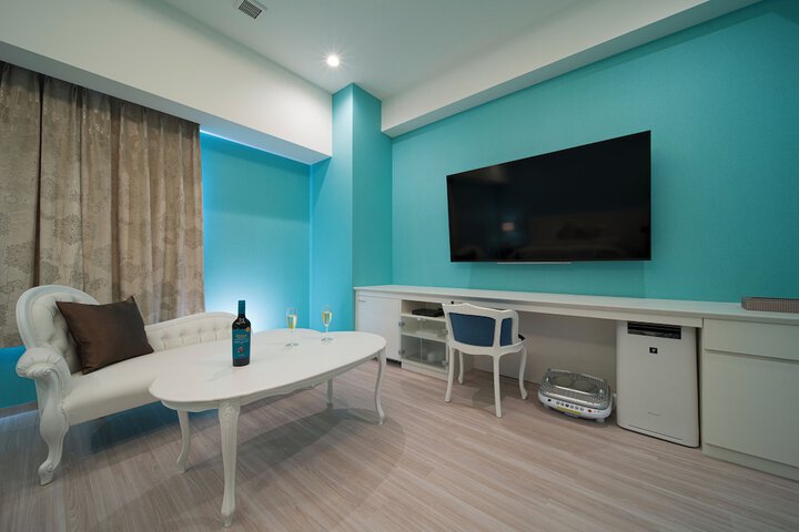 Room 35 of 71