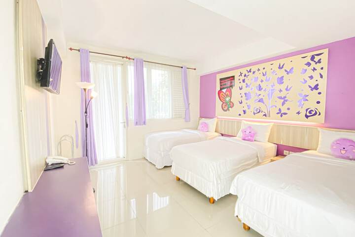 Room 8 of 36