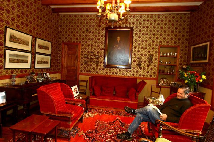 Guest Lobby